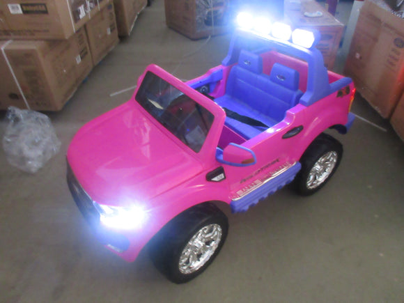 Carro Eléctrico con Luces LED (8130022-AR)